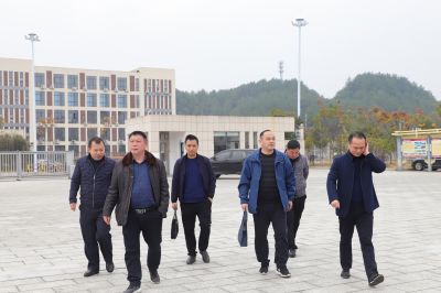 平安建設(shè)迎驗(yàn)收，平安和諧滿校園——我校迎接“懷化市平安建設(shè)示范校”評(píng)估驗(yàn)收